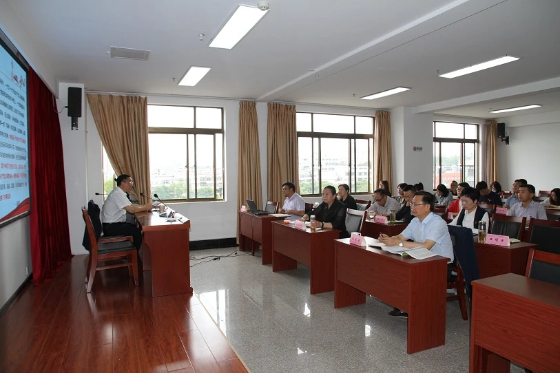 1624615440350460.jpg 學(xué)員聽(tīng)課.jpg